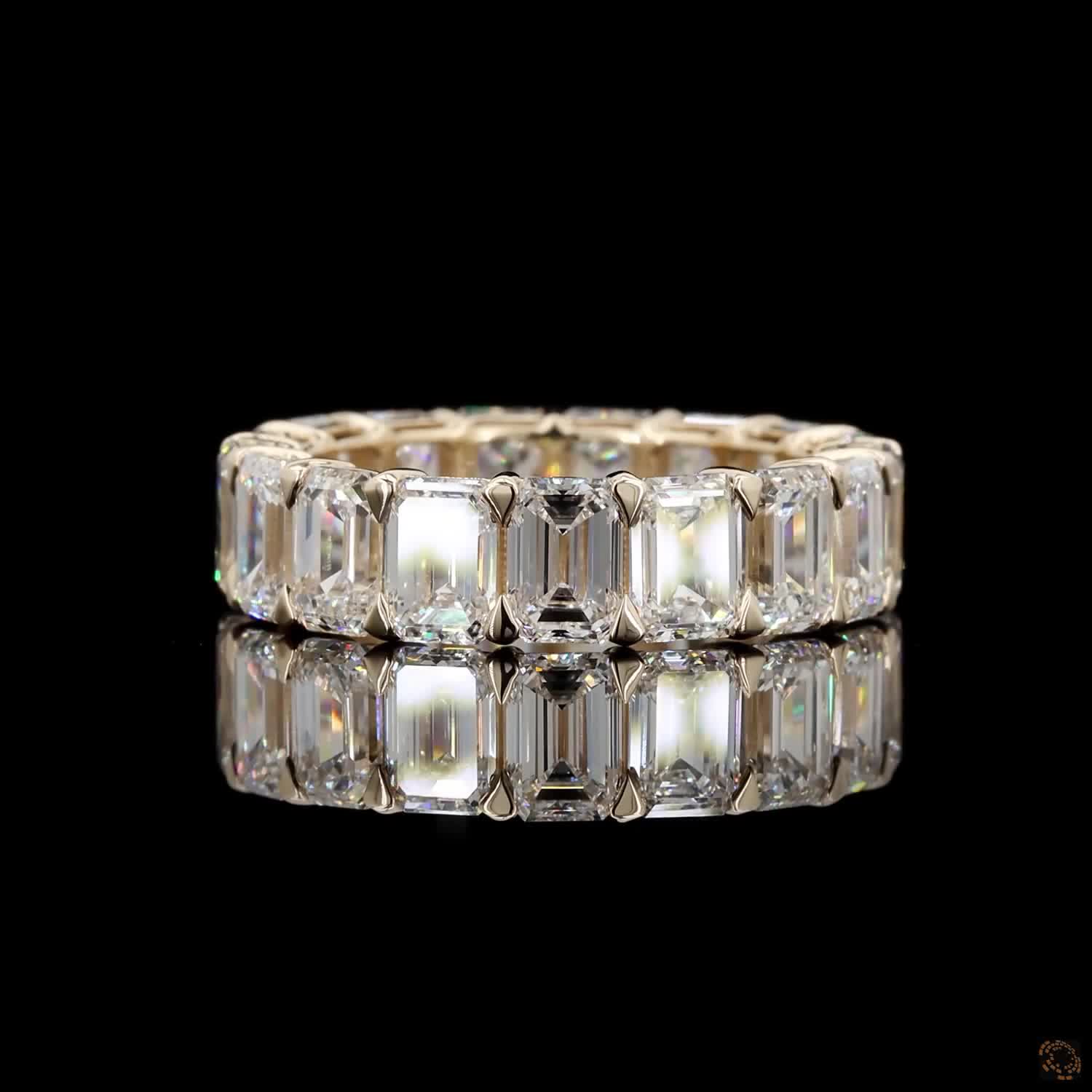 6.22 Ct Shared-Prong Oval Cut Diamond Eternity Ring in Yellow Gold