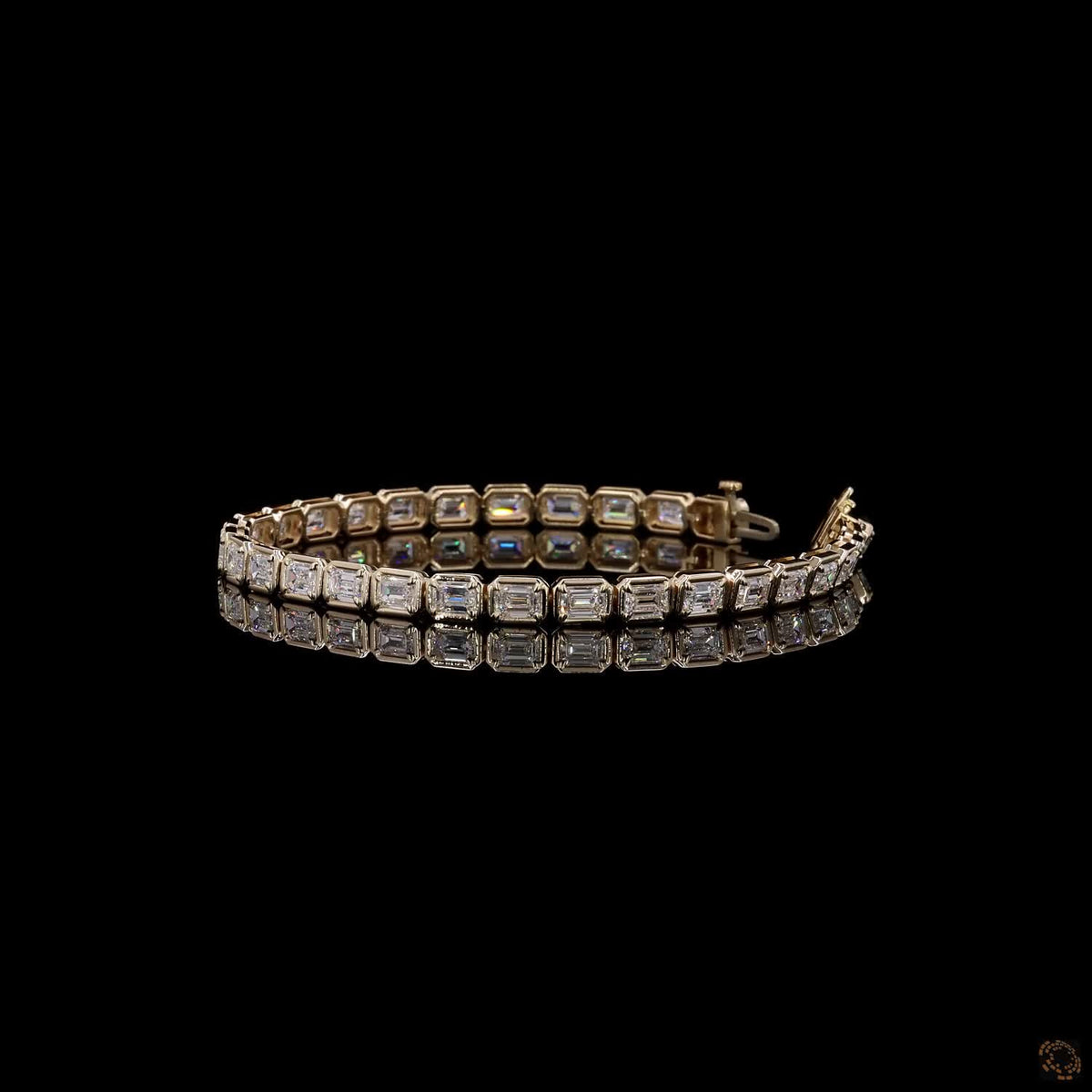 7.20 Ct Bezel-Set Emerald Cut Diamond Tennis Bracelet in Yellow Gold