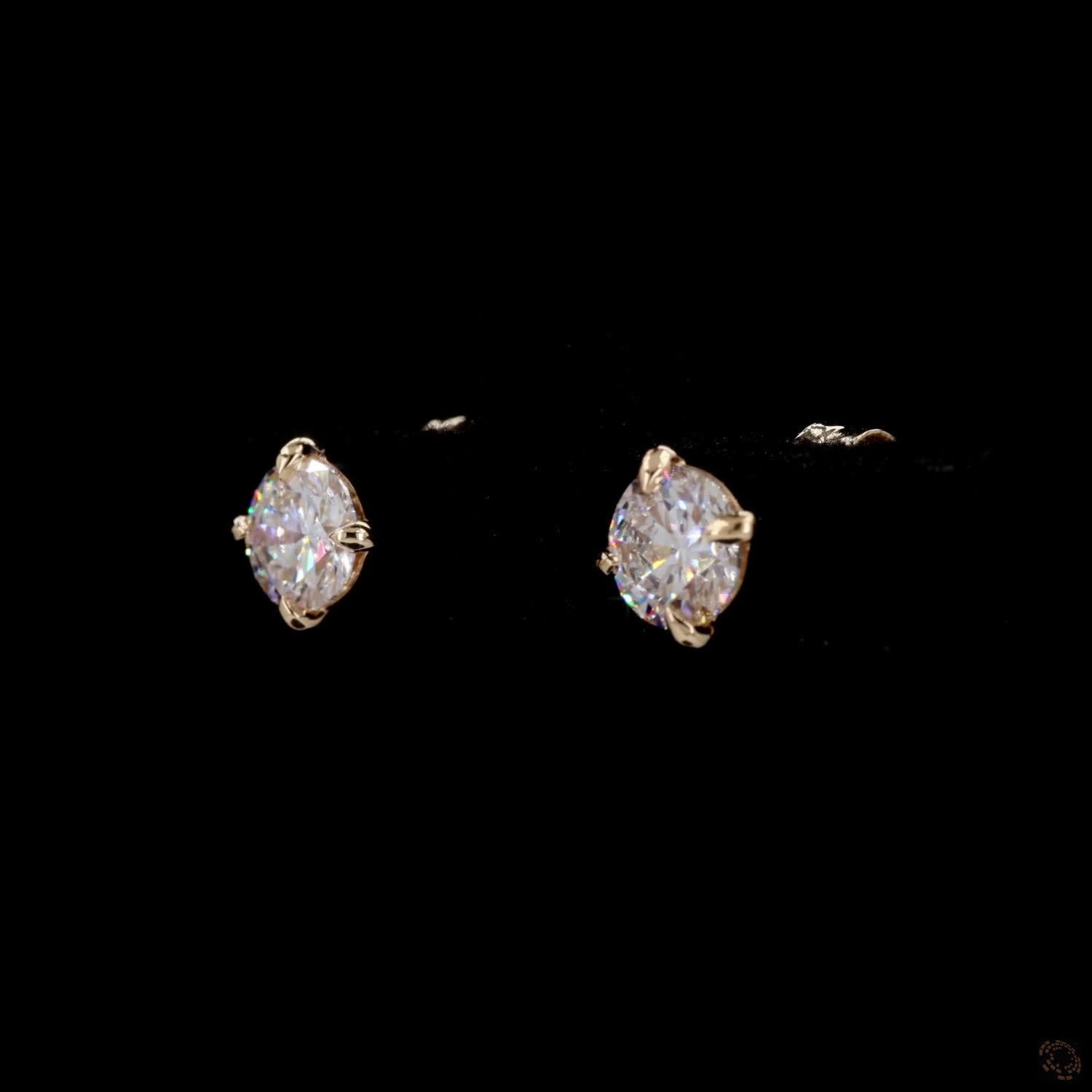 0.93 Ct Solid 14K Yellow Gold Round Brilliant Diamond Stud Earrings Solitaire 4-Prong