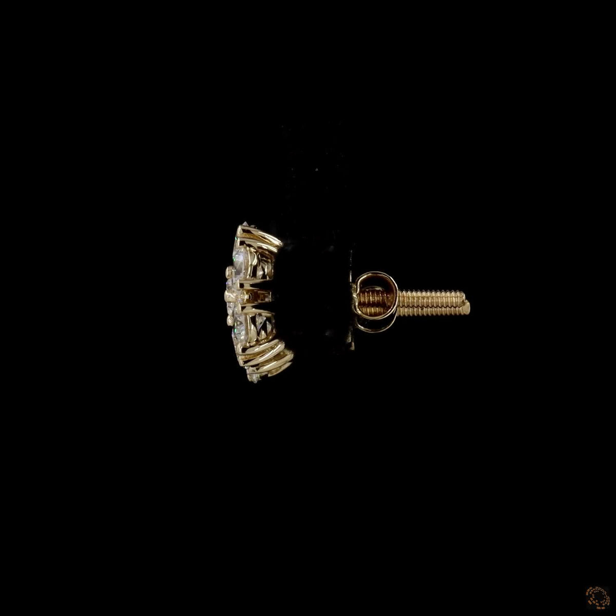 1.39 Ct Round Diamond Cluster Flower Stud Earrings in Yellow Gold