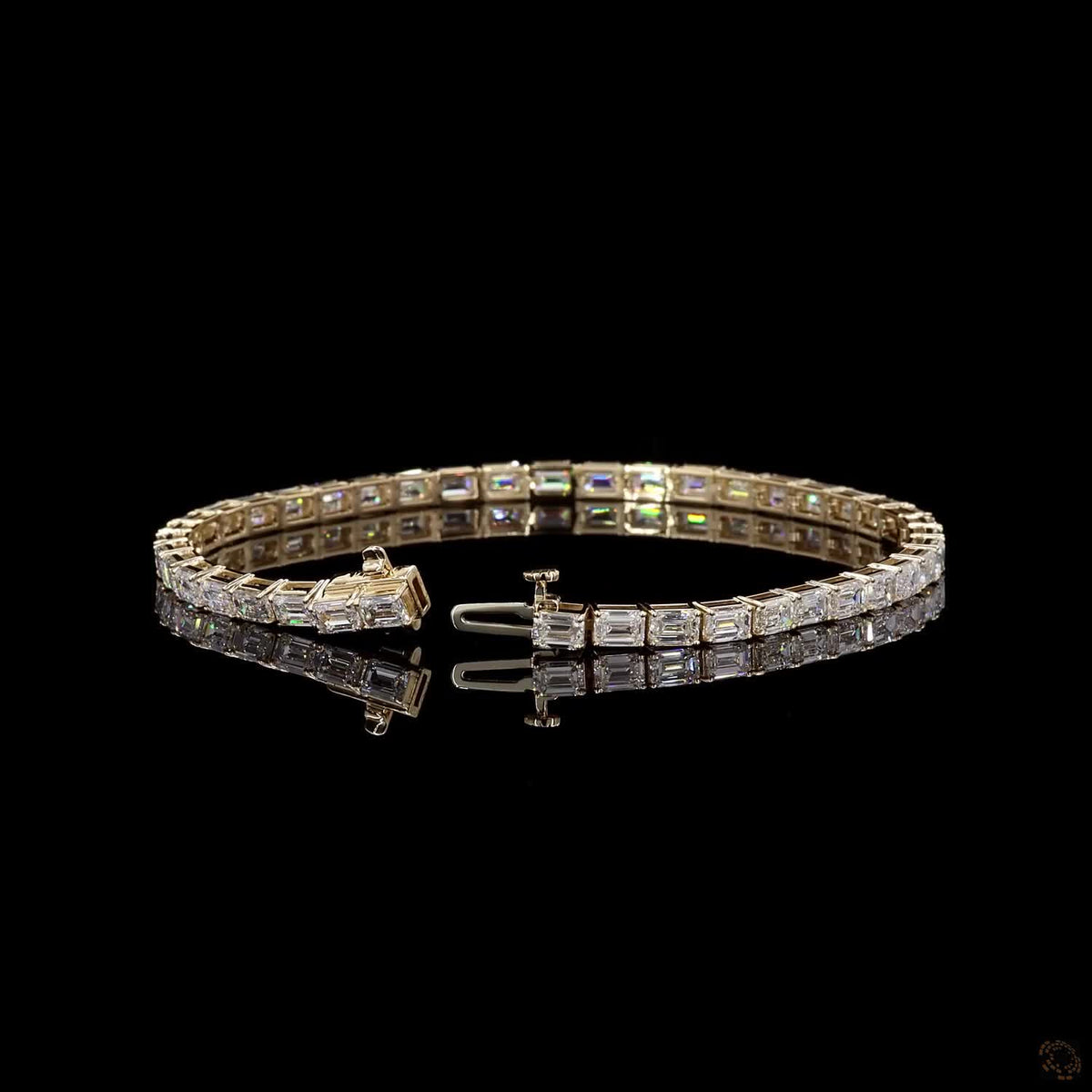 9.16 Ct East-West Emerald Cut Diamond Tennis Bracelet in 14K Yellow Gold