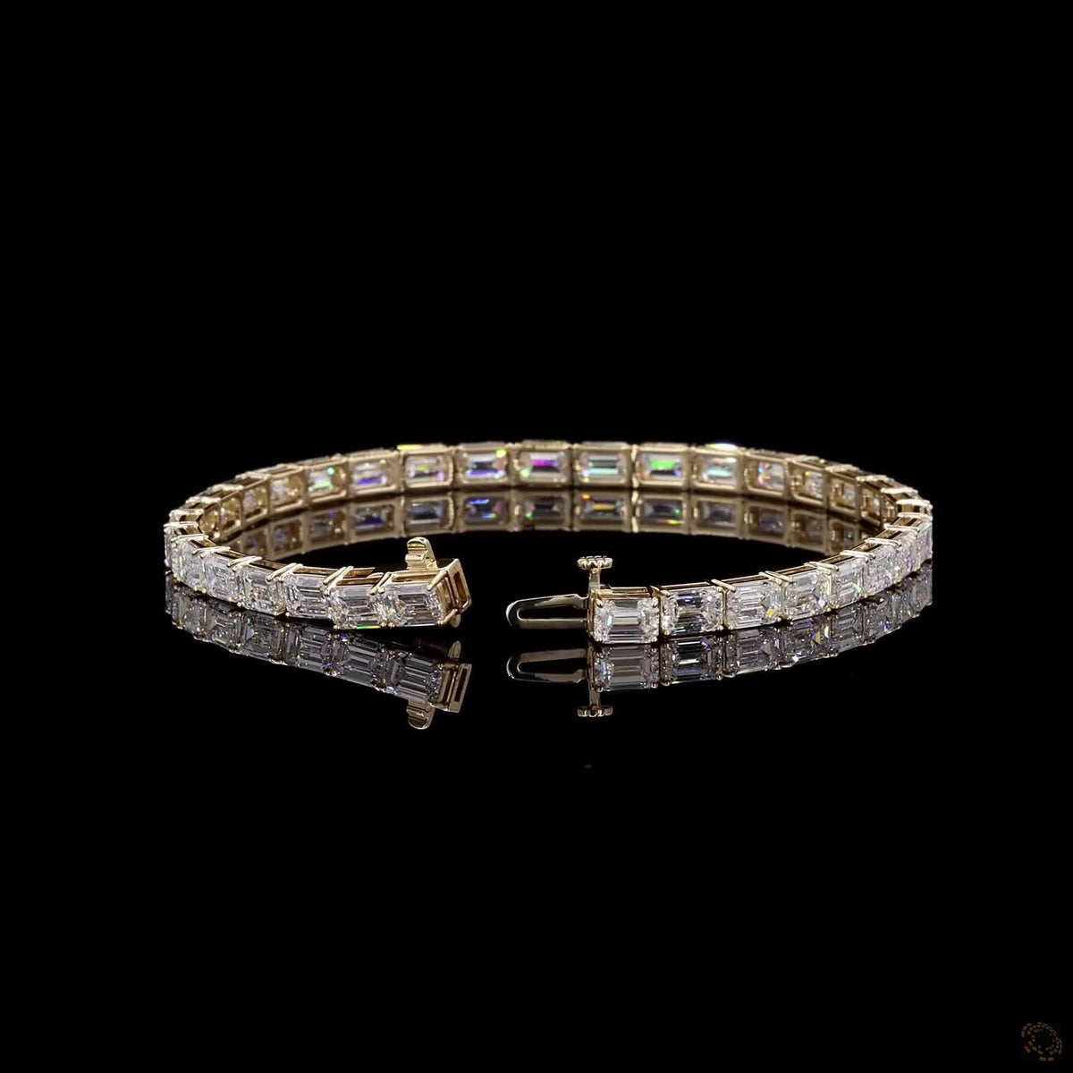 13.78 Ct East-West Emerald Cut Diamond Tennis Bracelet in 14K Yellow Gold