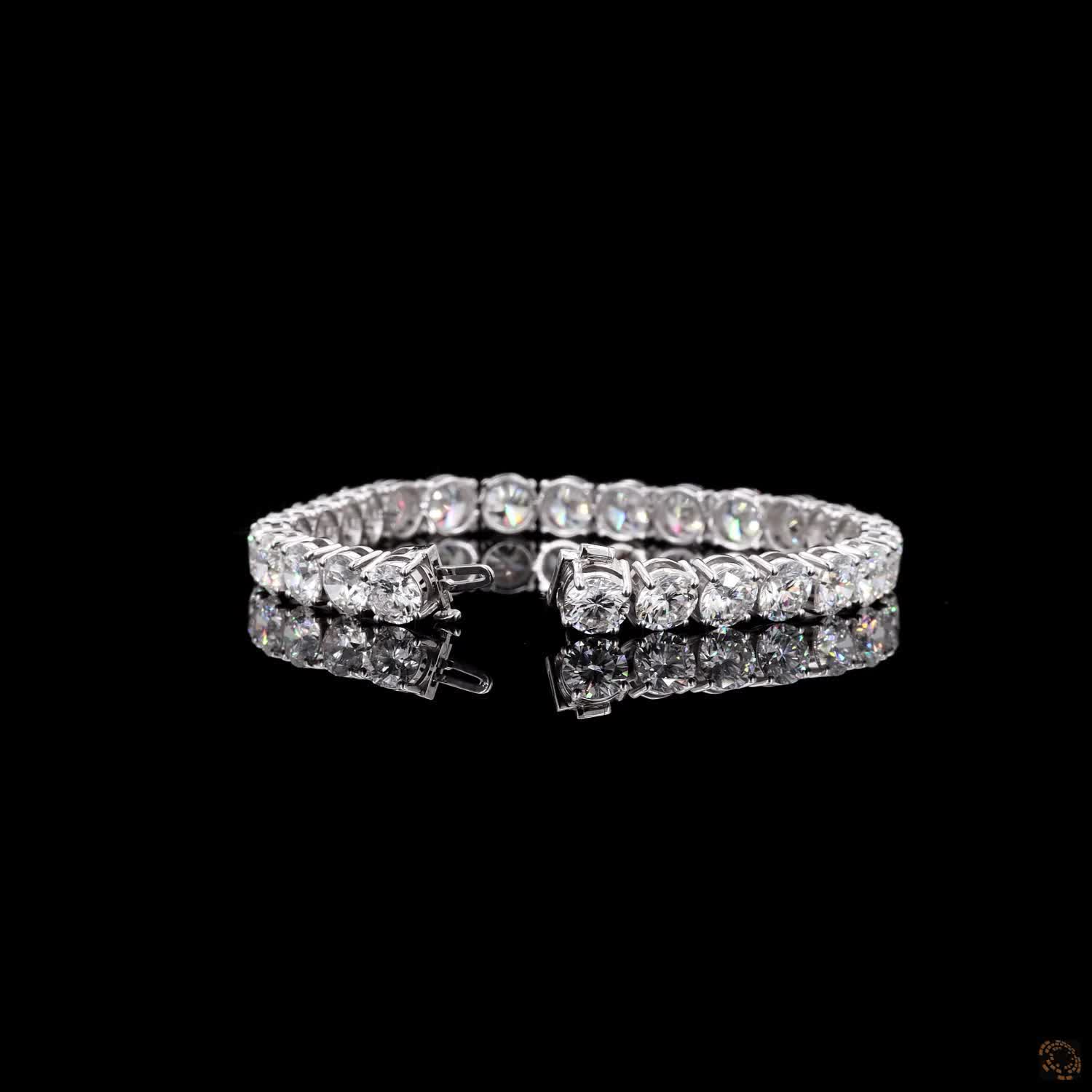 28.42 Ct Traditional 4-Prong Open-Basket Setting for maximum light refraction and brilliance