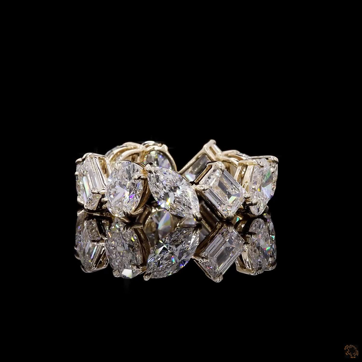 7.18 Ct Prong Set / Shared Prong: Crucial differentiator from the bezel style, targeting buyers looking for maximum diamond exposure and sparkle.