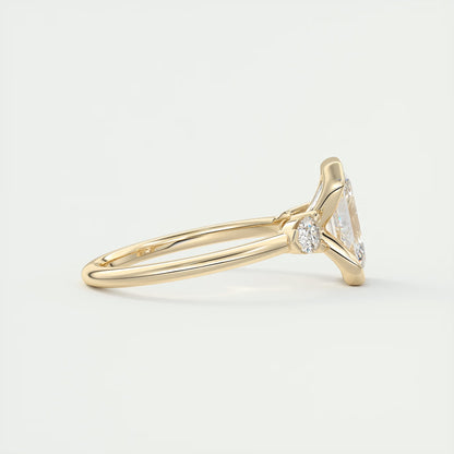2.50 Clutch Three Stone Emerald & Pears - Emerald Engagement Rings