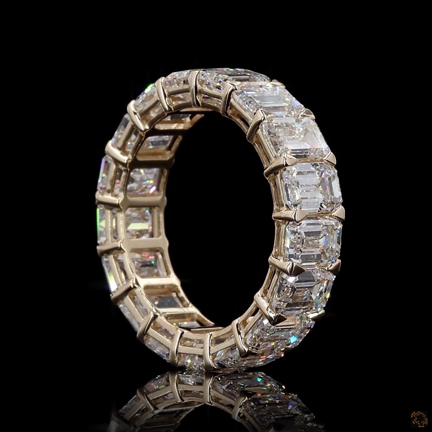6.22 Ct Shared-Prong Oval Cut Diamond Eternity Ring in Yellow Gold