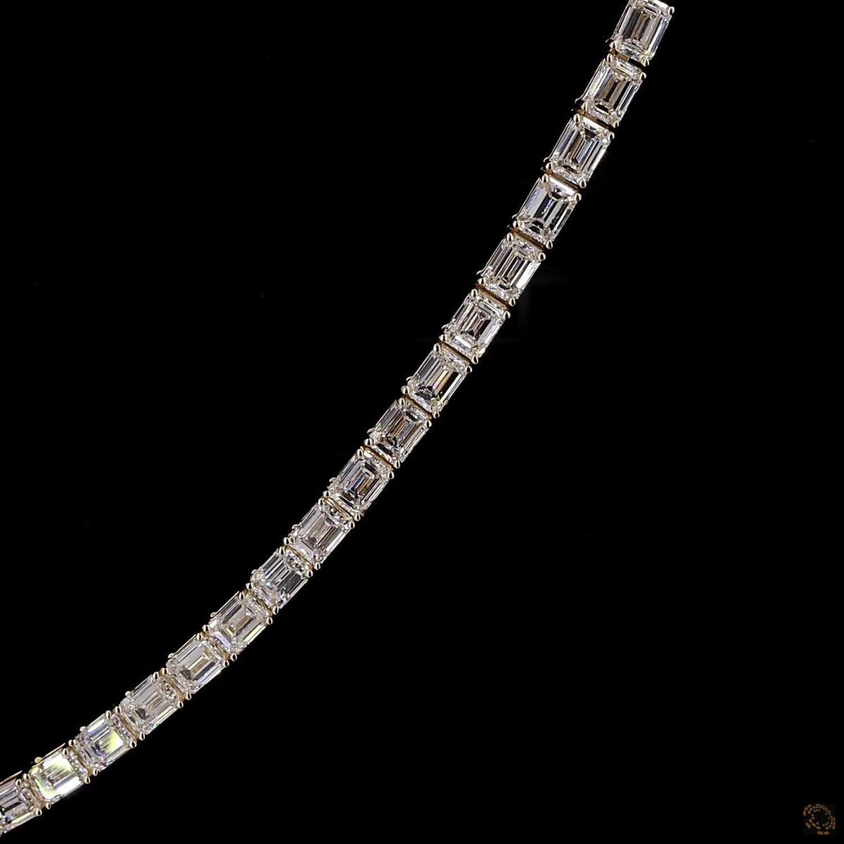 19.08 Ct East-West Emerald Cut Diamond Tennis Necklace in Yellow Gold