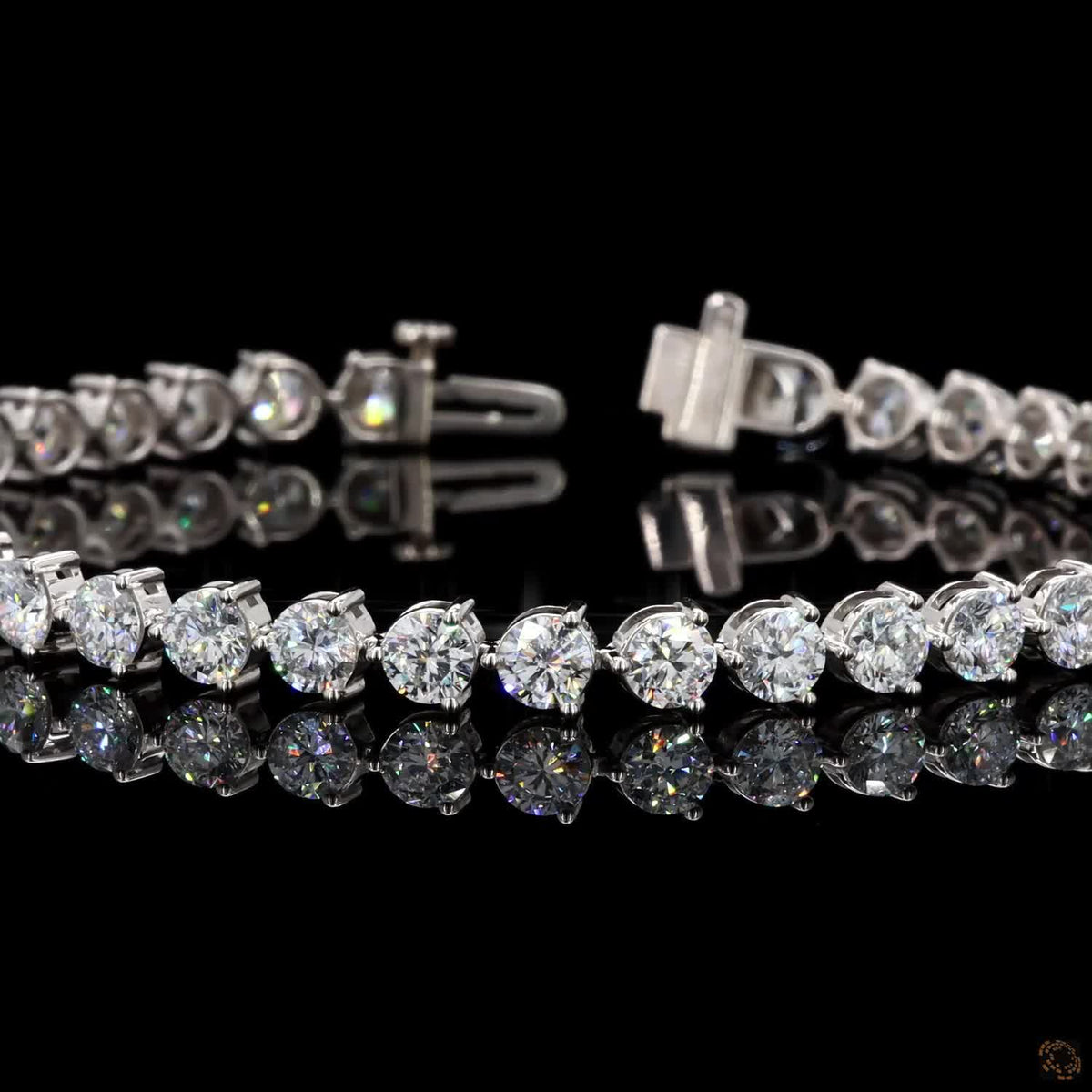 9.58 Ct Graduated Round Cut  Tennis Bracelet in 14K White Gold | Center-Focused Diamond Alternative Line Bracelet