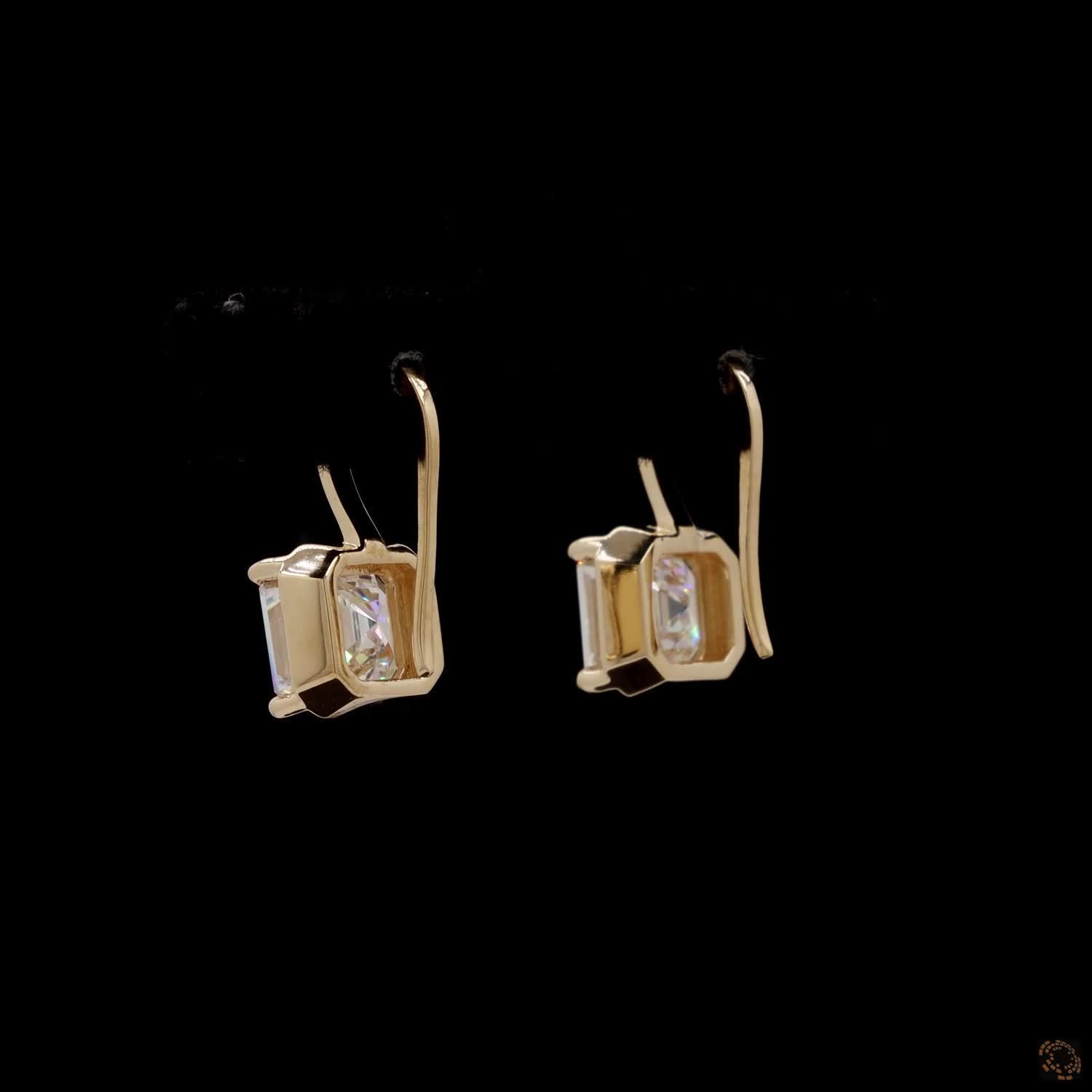2.11 Asscher Cut Diamond Bezel-Set Leverback Drop Earrings in Yellow Gold