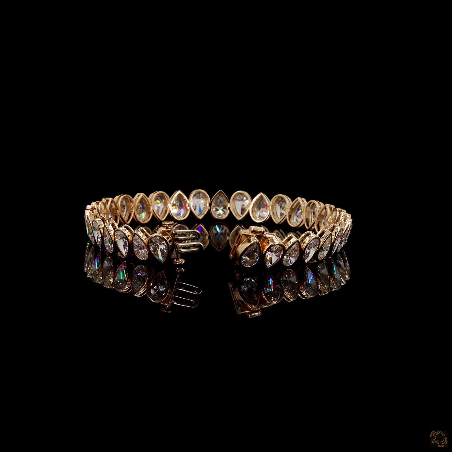 16.17 Ct Luxury Teardrop Crystal Tennis Bracelet – Gold-Tone Statement Link Bracelet with Brilliant-Cut Stones
