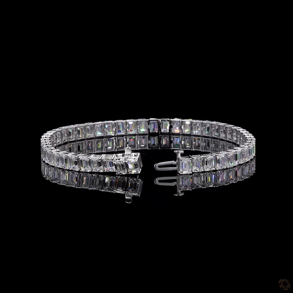 16.72 Ct Emerald Cut Diamond Tennis Bracelet in White Gold