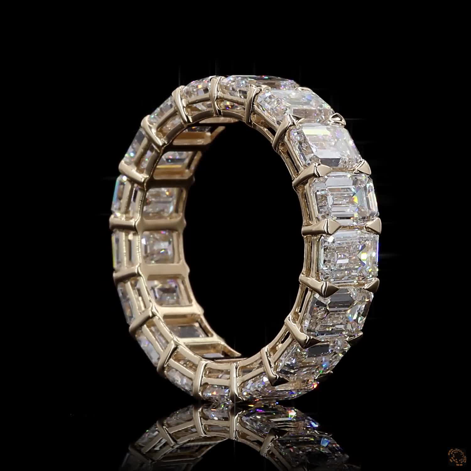 6.22 Ct Shared-Prong Oval Cut Diamond Eternity Ring in Yellow Gold
