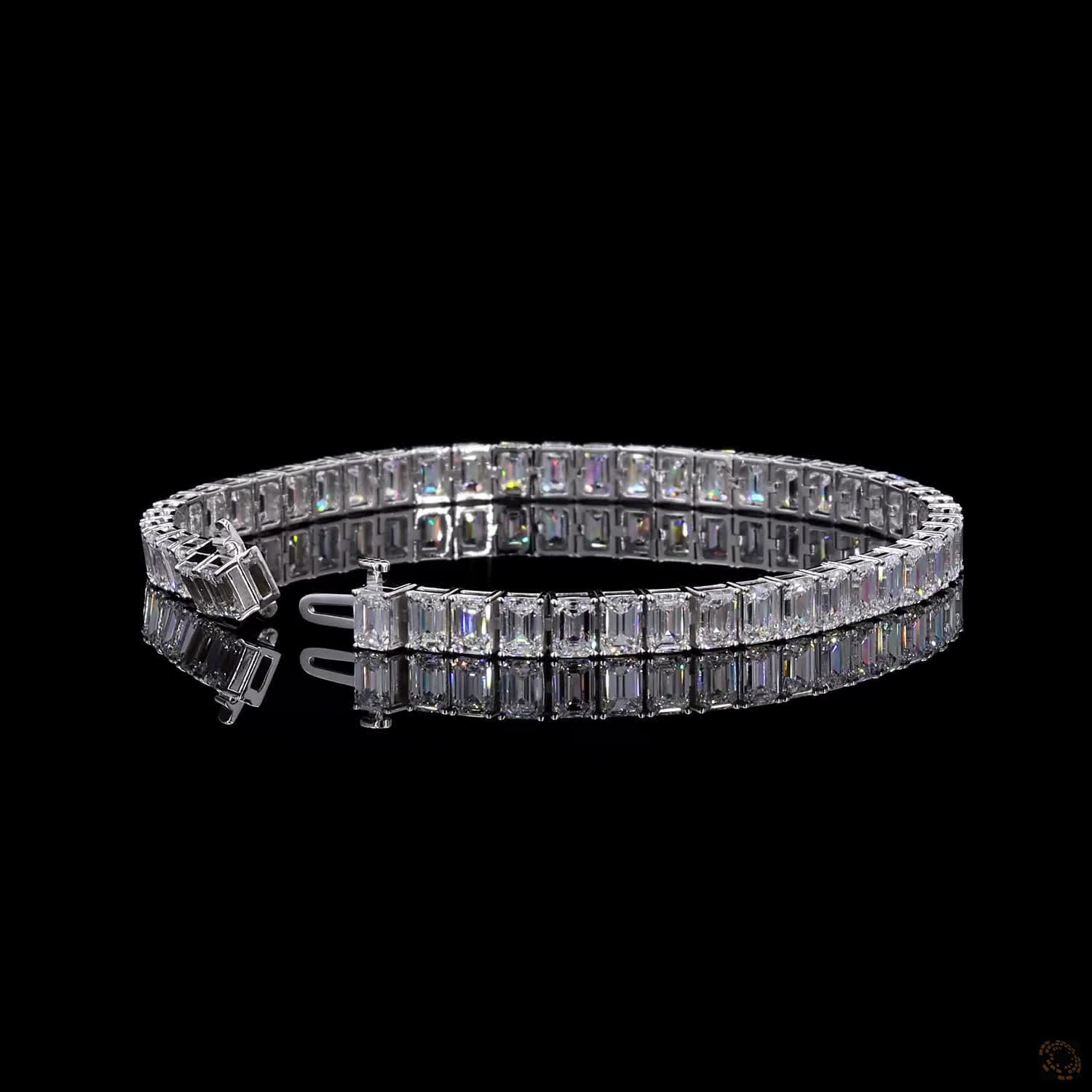 16.72 Ct Emerald Cut Diamond Tennis Bracelet in White Gold