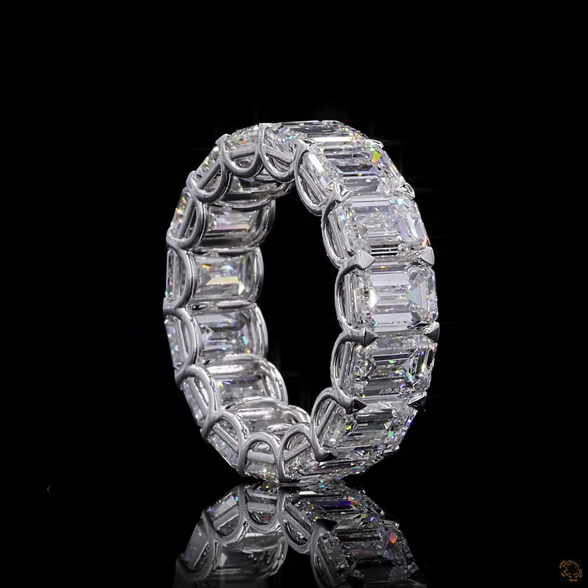 13.34 Ct Emerald Cut Diamond Eternity Band set in white gold with vertically aligned step-cut stones
