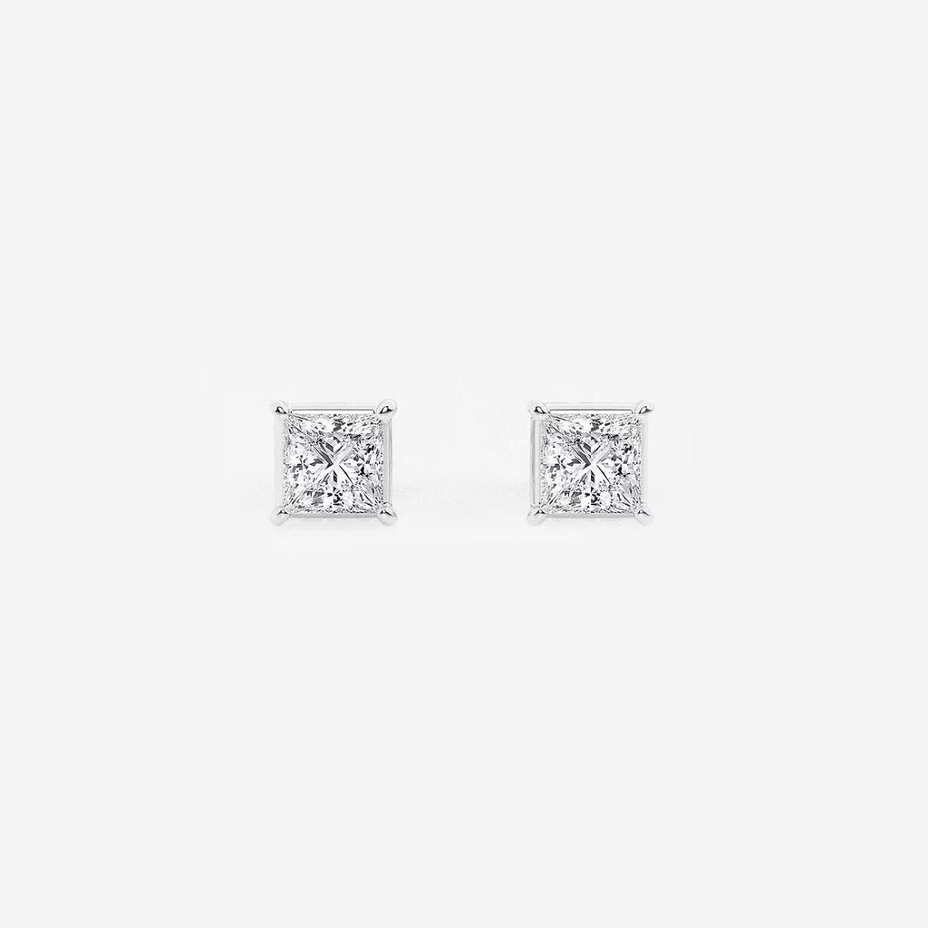 0.50 Ct Princess Shap Near-Colorless 4-Prong Stud Earring