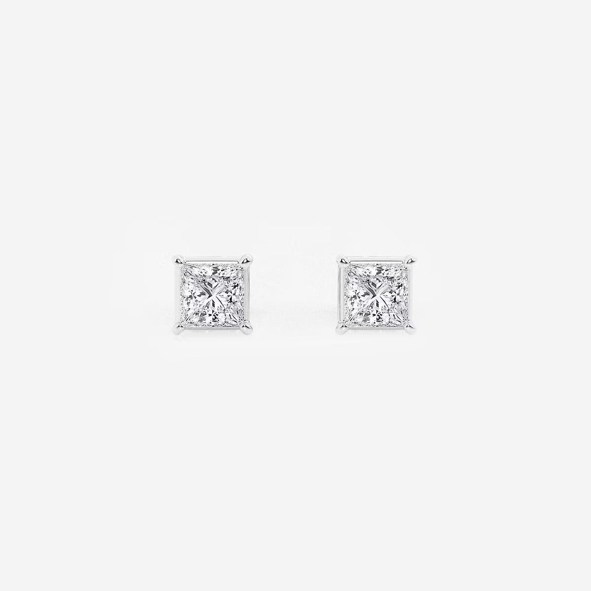 0.50 Ct Princess Shap Near-Colorless 4-Prong Stud Earring