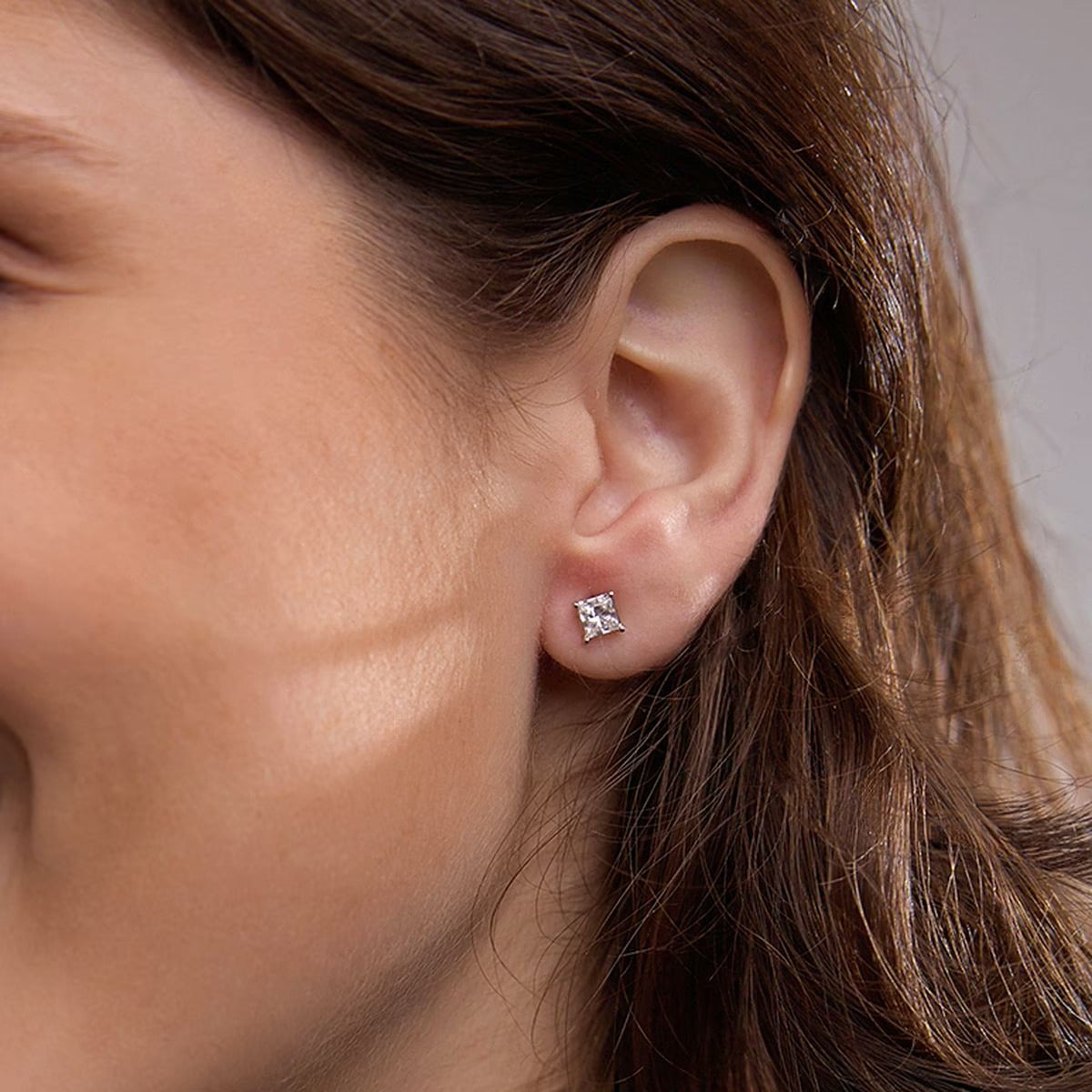 0.50 Ct Princess Shap Near-Colorless 4-Prong Stud Earring