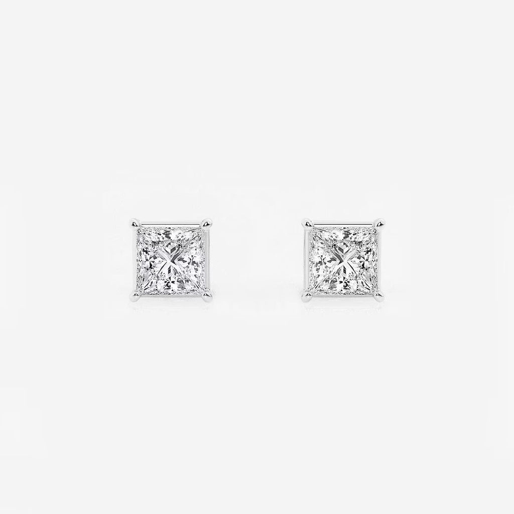 1.00 Ct Princess Shap Near-Colorless 4-Prong Stud Earring