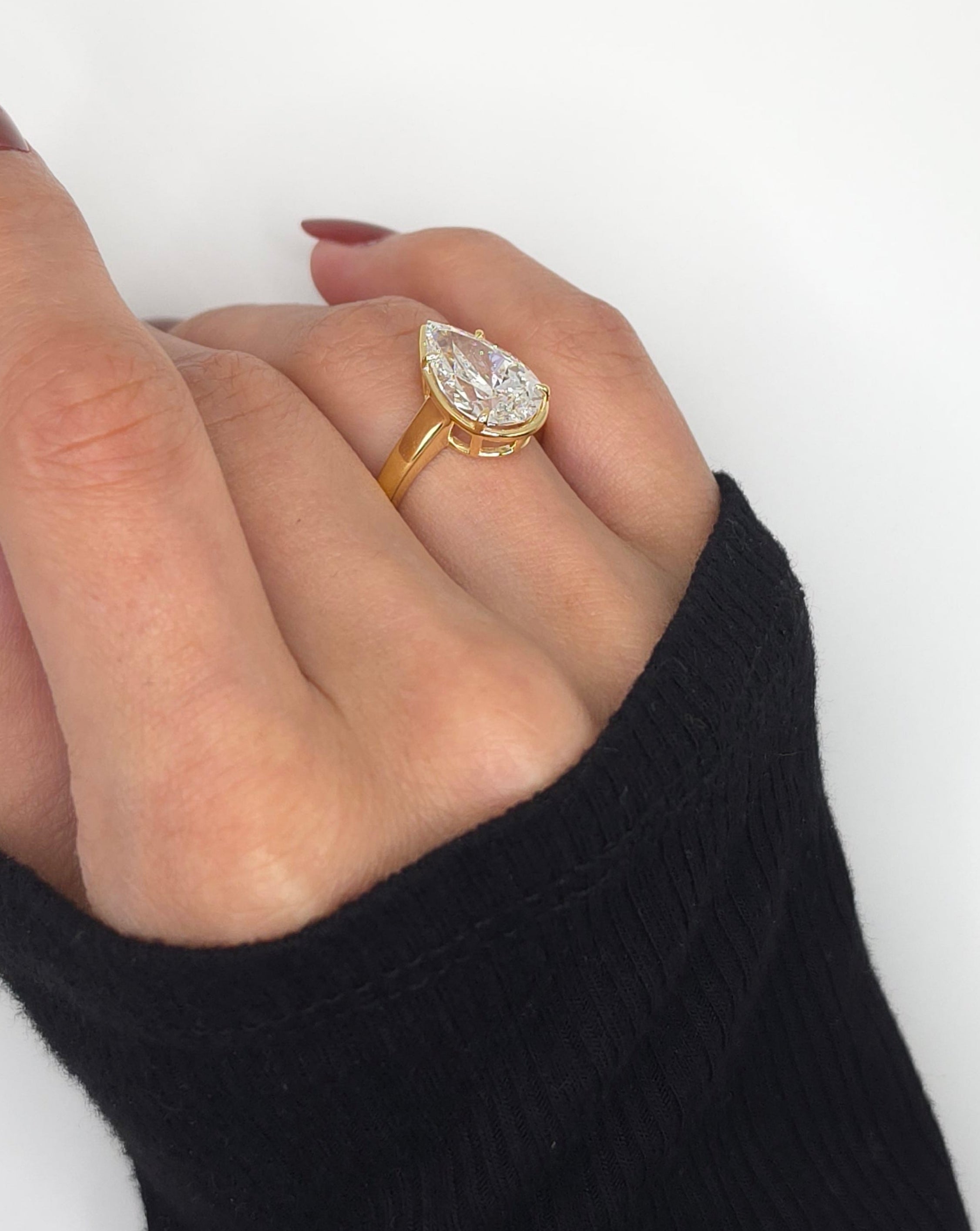 4.10 Ct Luxury Pear Cut Diamond Engagement Ring | Classic Yellow Gold Promise Ring