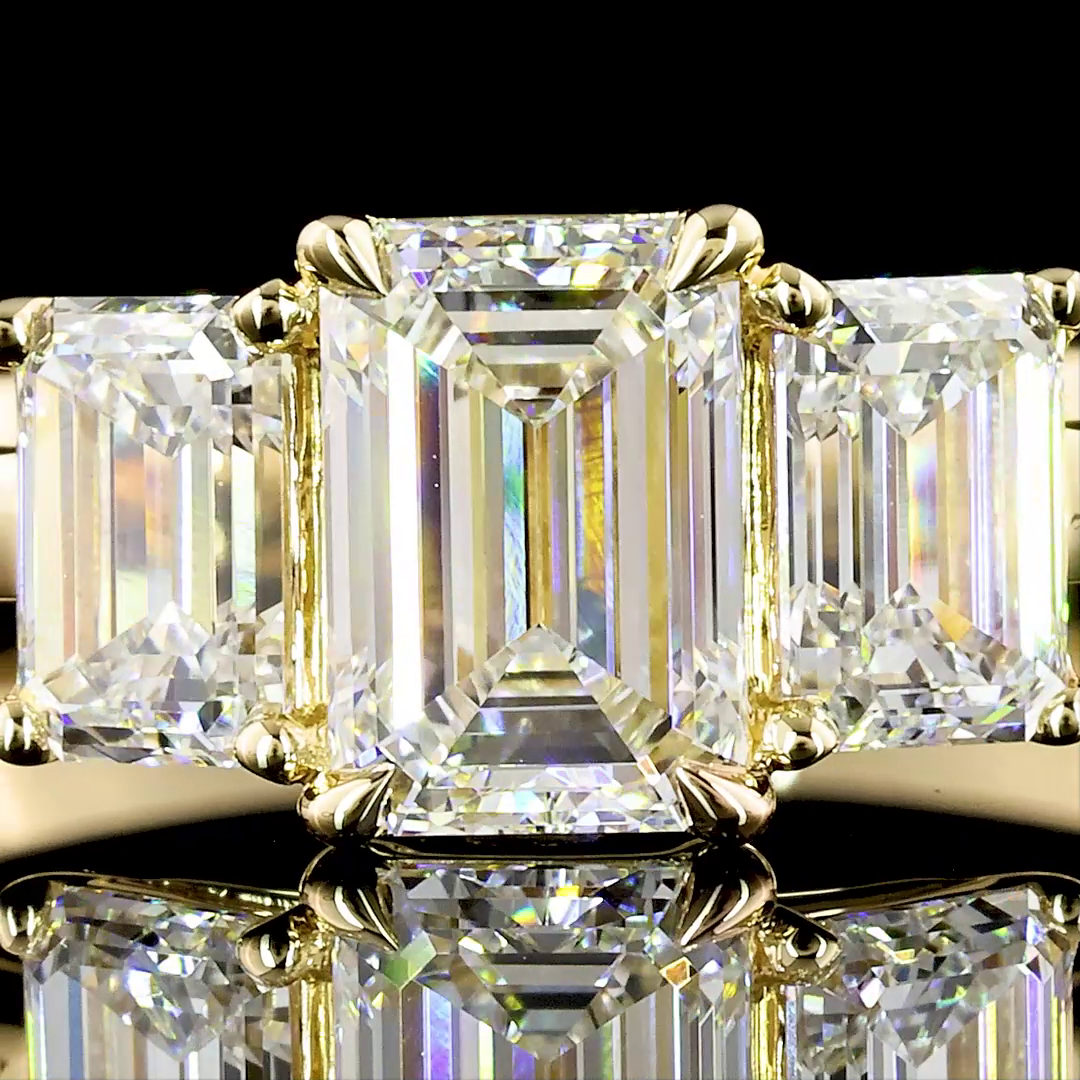 1.39 Cts 14K YELLOW GOLD Emerald Shape 3 Stones Ring