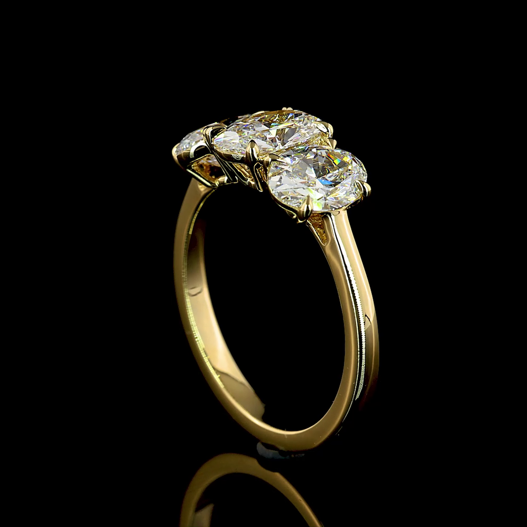 2.99 Cts 14K YELLOW GOLD Oval Shape 3 Stones Ring