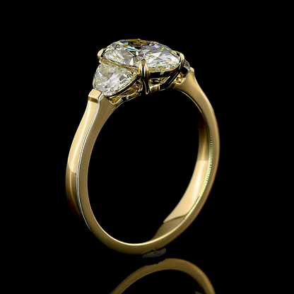 2.12 Cts 14K YELLOW GOLD Oval Shape 3 Stones Ring