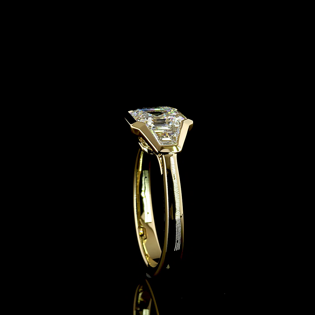2.58 Cts 14K YELLOW GOLD Asscher Shape 3 Stones Ring