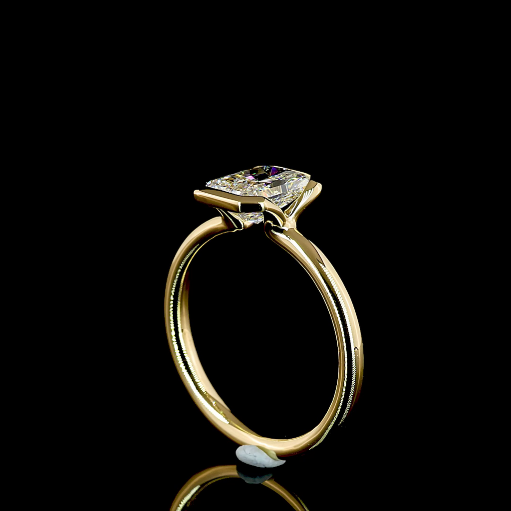 1.53 Cts 18K YELLOW GOLD Radiant Shape Solitaire Ring