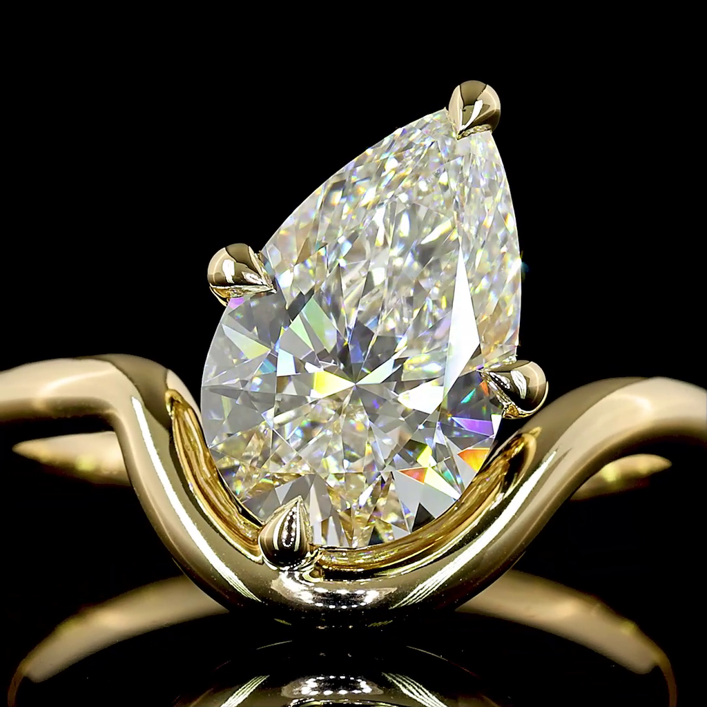 2.12 Cts 14K YELLOW GOLD Pear Shape Special Ring