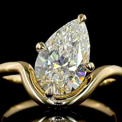 2.12 Cts 14K YELLOW GOLD Pear Shape Special Ring