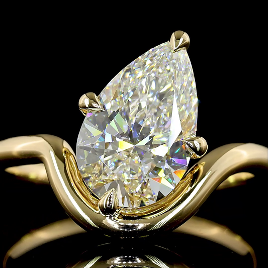 2.12 Cts 14K YELLOW GOLD Pear Shape Special Ring