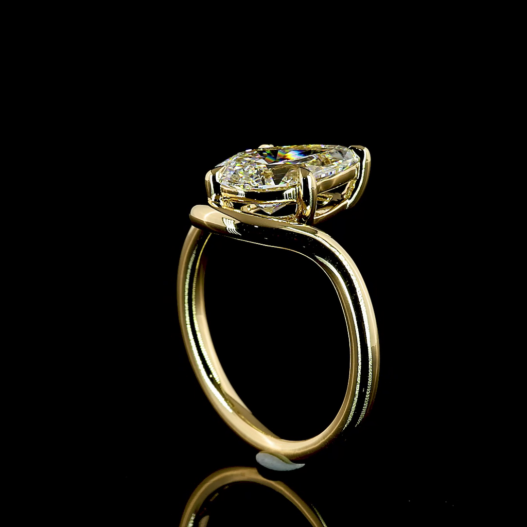 2.12 Cts 14K YELLOW GOLD Pear Shape Special Ring