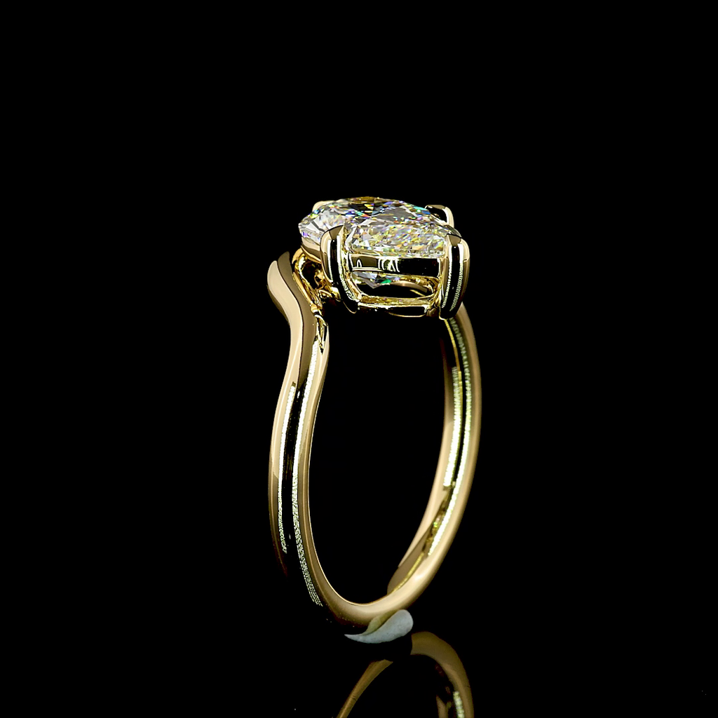 2.12 Cts 14K YELLOW GOLD Pear Shape Special Ring