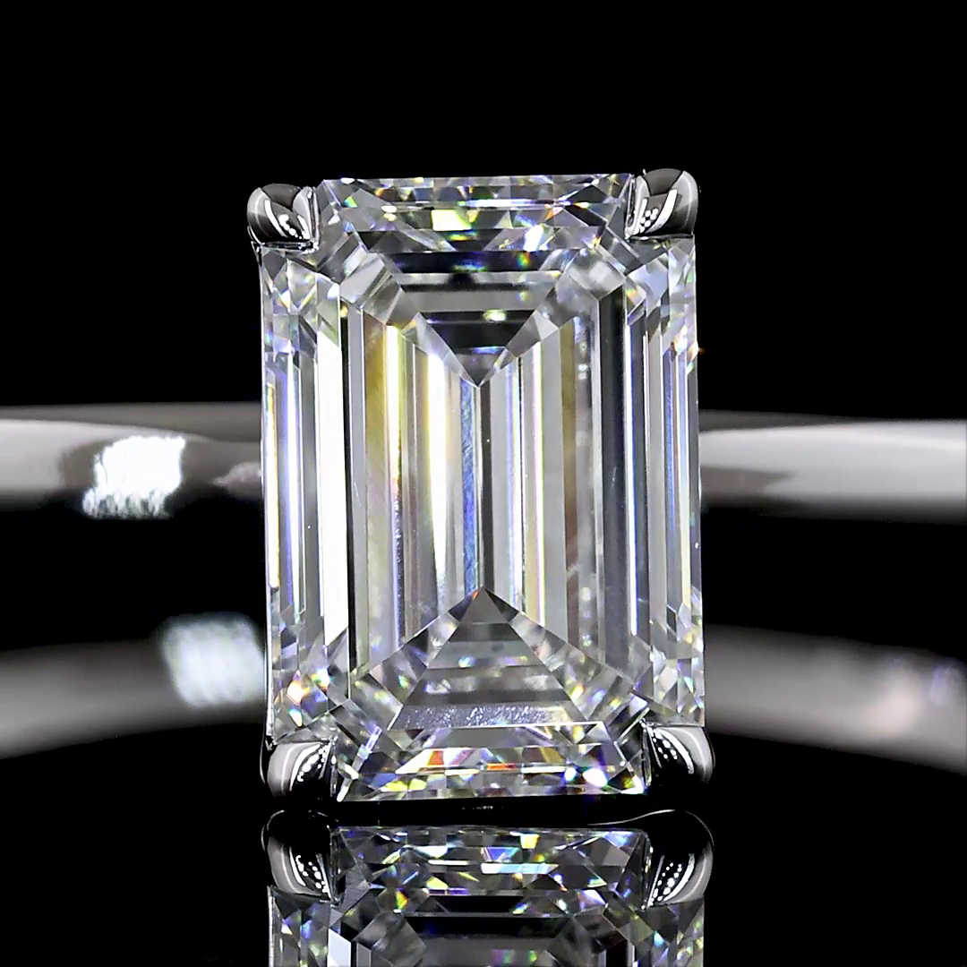 1 Cts 14K WHITE GOLD Emerald Shape Solitaire Ring