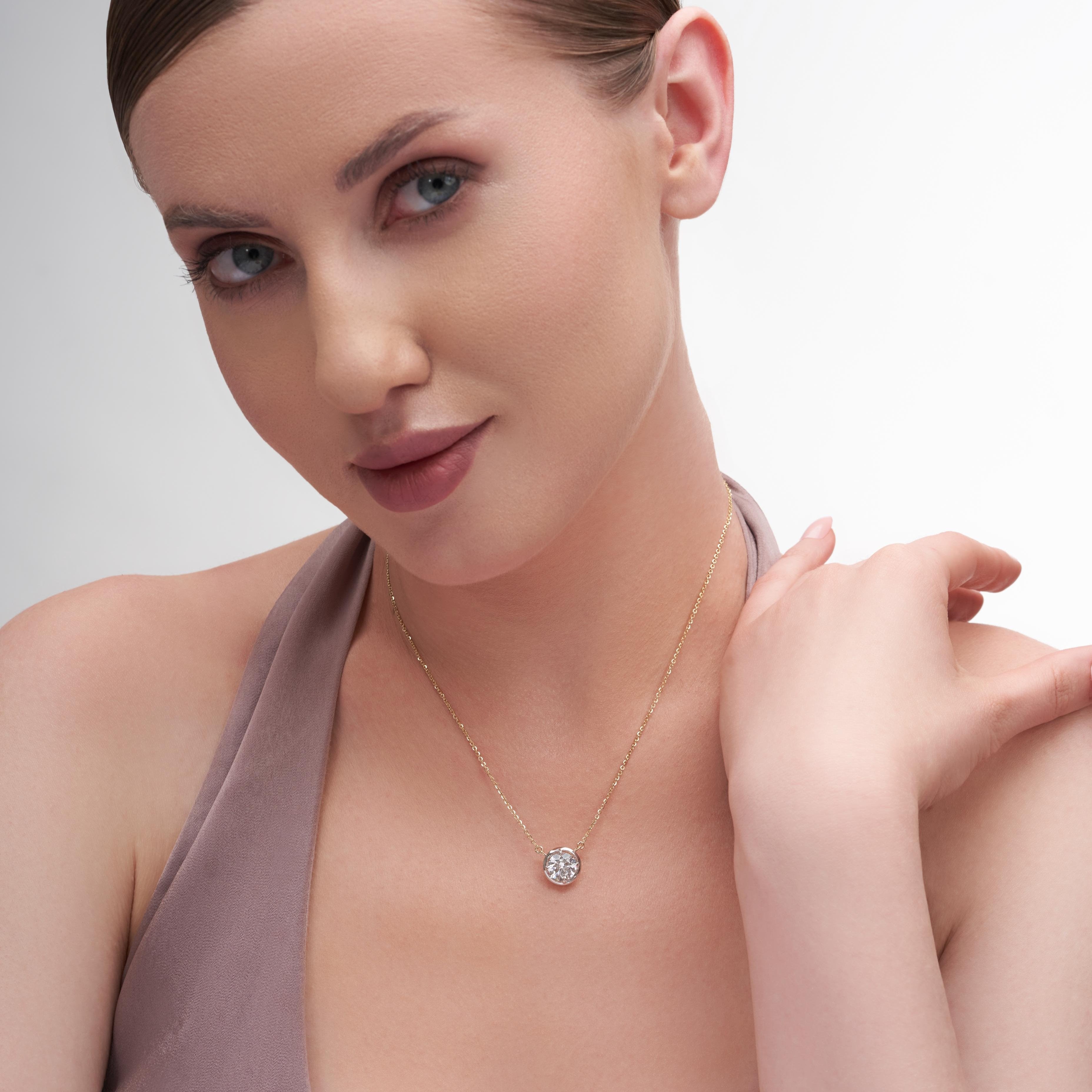 2.50 Ct Luxurious Gold Pendant with Round Diamond - Studio Elegance Necklace