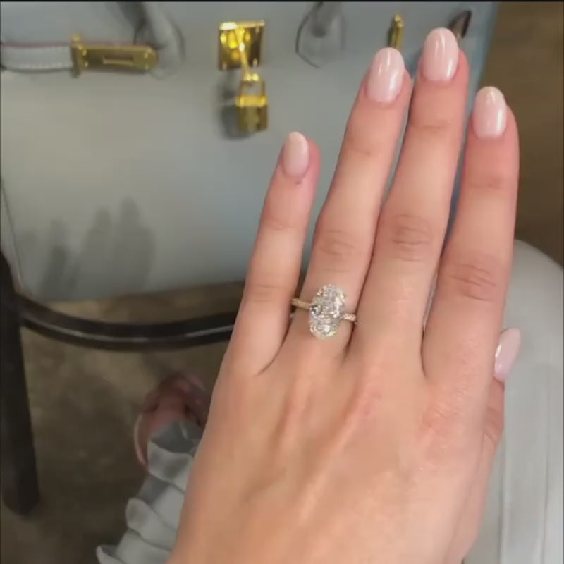 4.00 Ct Oval Cut Simulated Diamond Engagement Ring In Sterling Silver